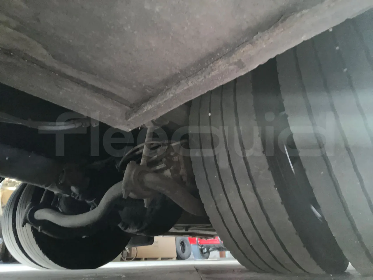 Man 12.220 HOCL 12.240/DEXON -  EUR4 - 176kW - 9.460m - axel 2 air springs 1 right