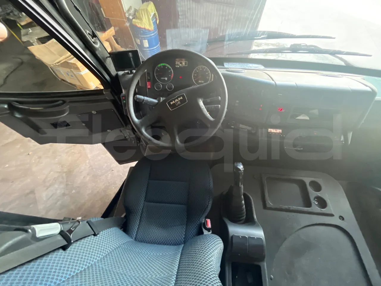 Man 12.220 HOCL 12.240/DEXON -  EUR4 - 176kW - 9.460m - buttons panels on