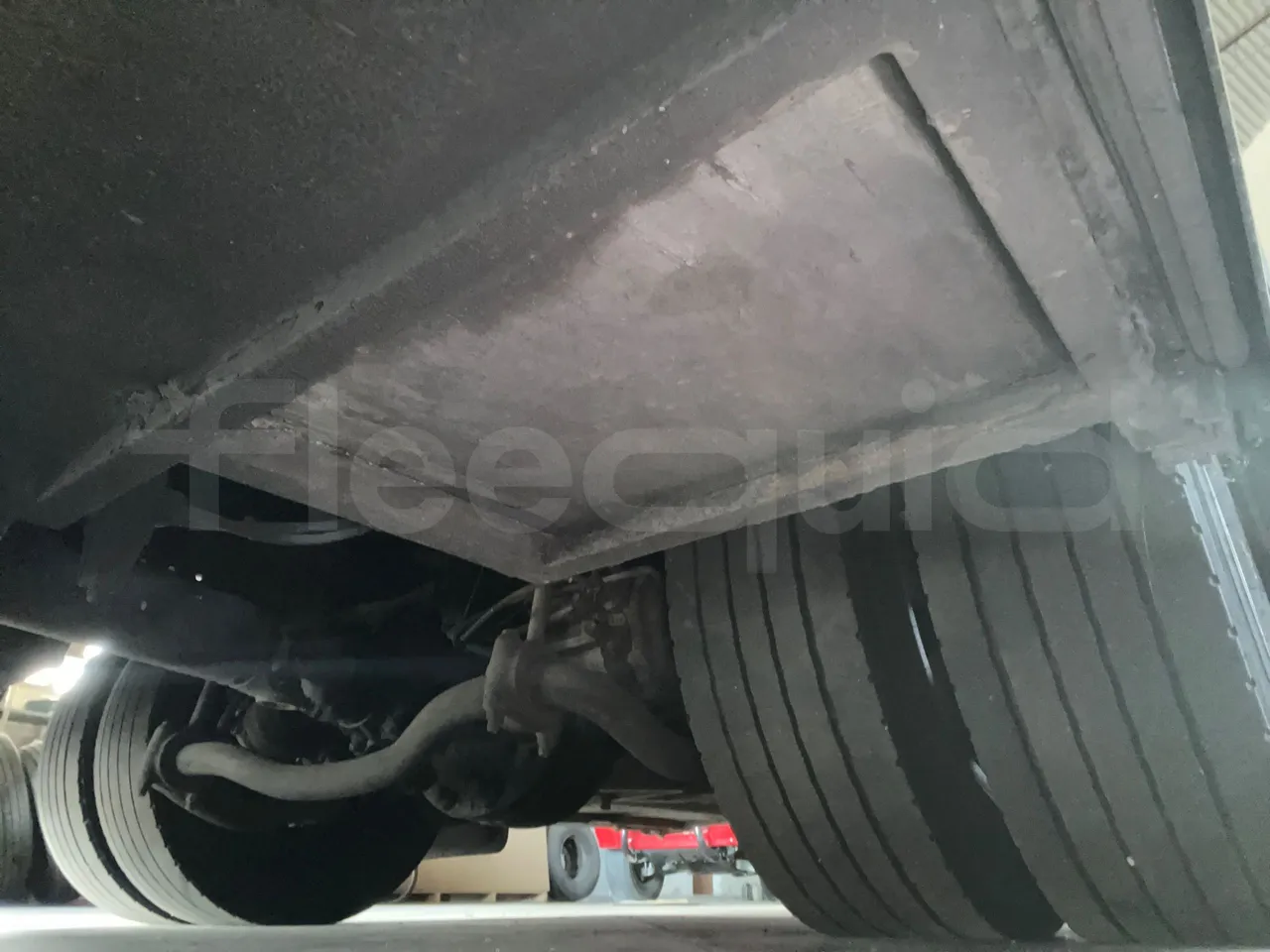 Man 12.220 HOCL 12.240/DEXON -  EUR4 - 176kW - 9.460m - axle 2 caliper brakes right