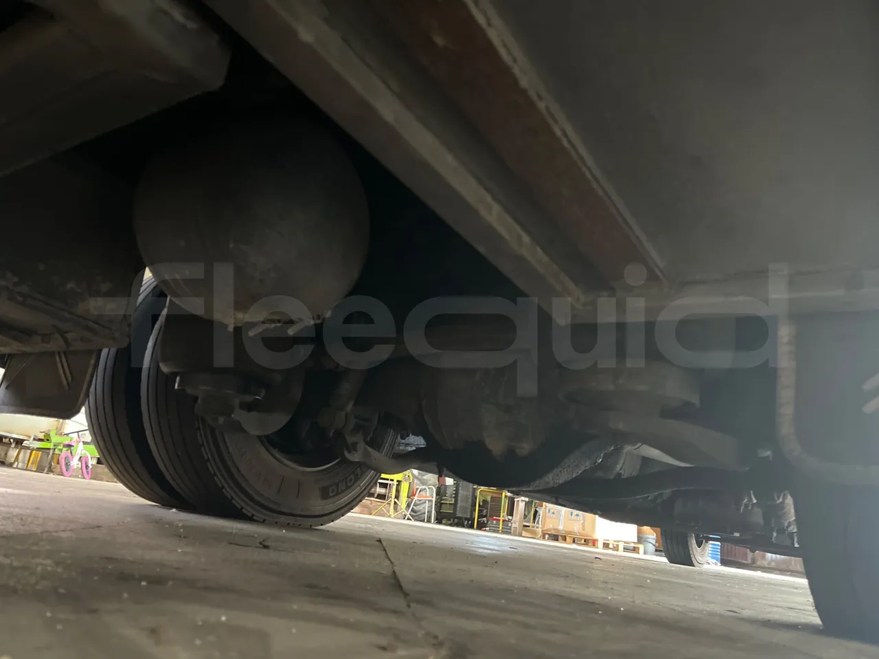 Man 12.220 HOCL 12.240/DEXON -  EUR4 - 176kW - 9.460m - axel 3 caliper brakes right