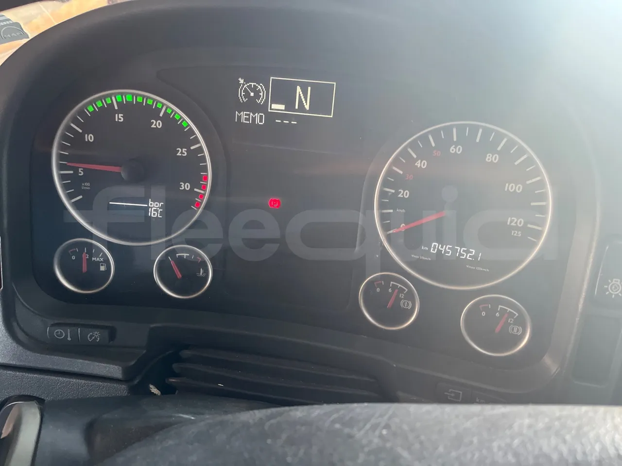 Man 12.220 HOCL 12.240/DEXON -  EUR4 - 176kW - 9.460m - dashboard lights on