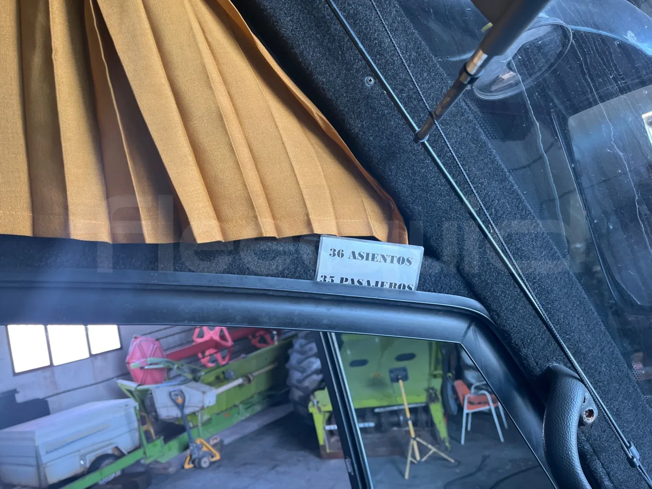 Man 12.220 HOCL 12.240/DEXON -  EUR4 - 176kW - 9.460m - seat plate photo