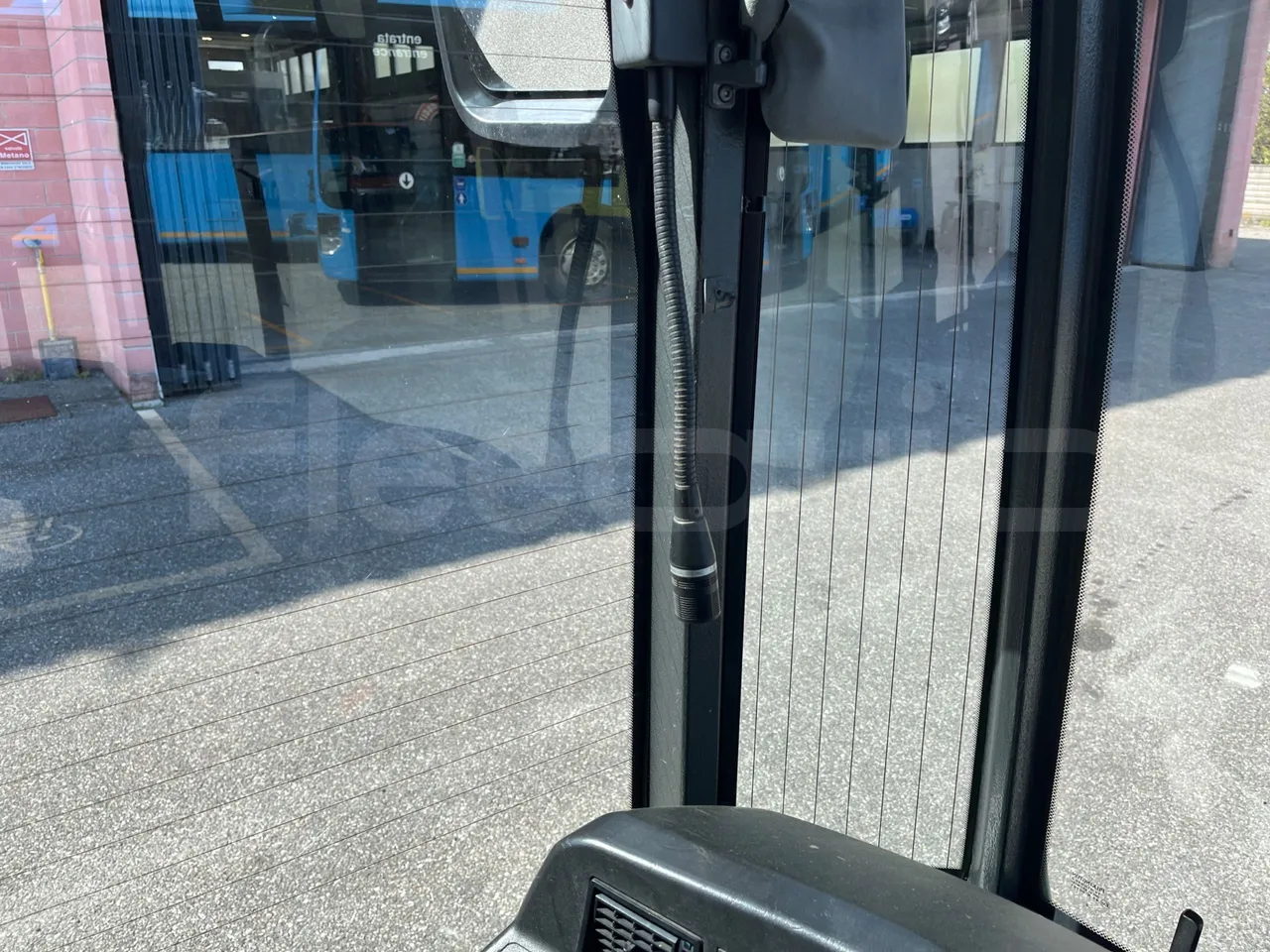 Mercedes-Benz Citaro G 0530 - Euro5 - 260kW - 17.940mt - driver microphone accessories photo