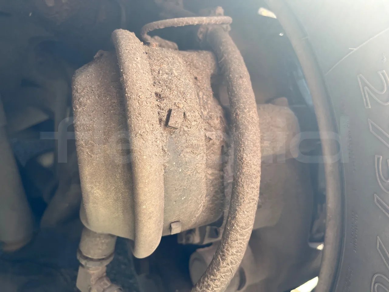 Mercedes-Benz Citaro G 0530 - Euro5 - 260kW - 17.940mt - front brake calipers left