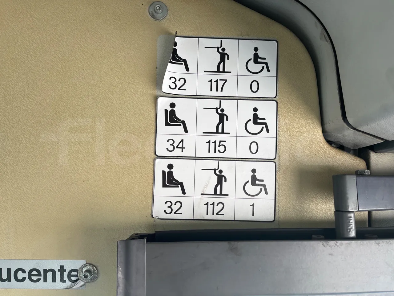 Mercedes-Benz Citaro G 0530 - Euro5 - 260kW - 17.940mt - seat plate photo