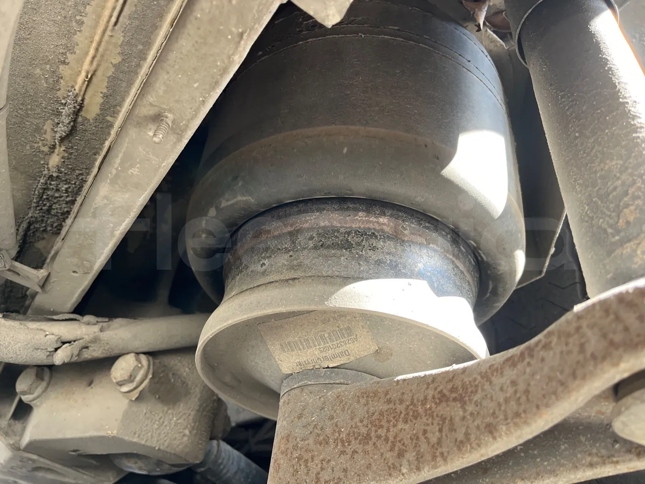 Mercedes-Benz Citaro G 0530 - Euro5 - 260kW - 17.940mt - axle 3 air springs 2 right