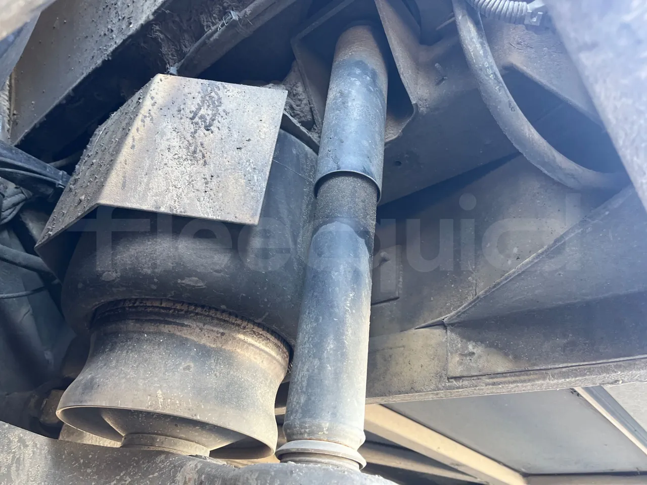 Mercedes-Benz Citaro G 0530 - Euro5 - 260kW - 17.940mt - axel 3 shock absorbers 2 left