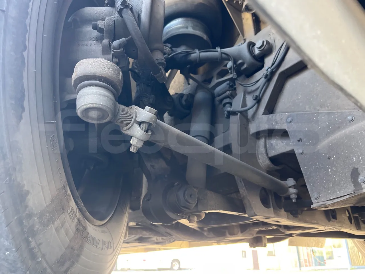 Mercedes-Benz Citaro G 0530 - Euro5 - 260kW - 17.940mt - front axle right side