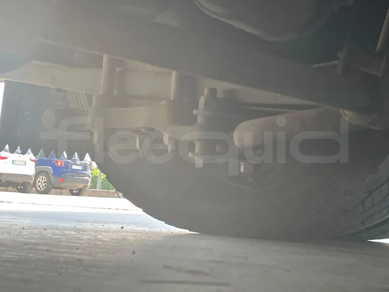 ISUZU Turquoise/Sb QBUS31-M51/Euro 5 - 140 Kw - 7,720 Mt - axle 2 discs left