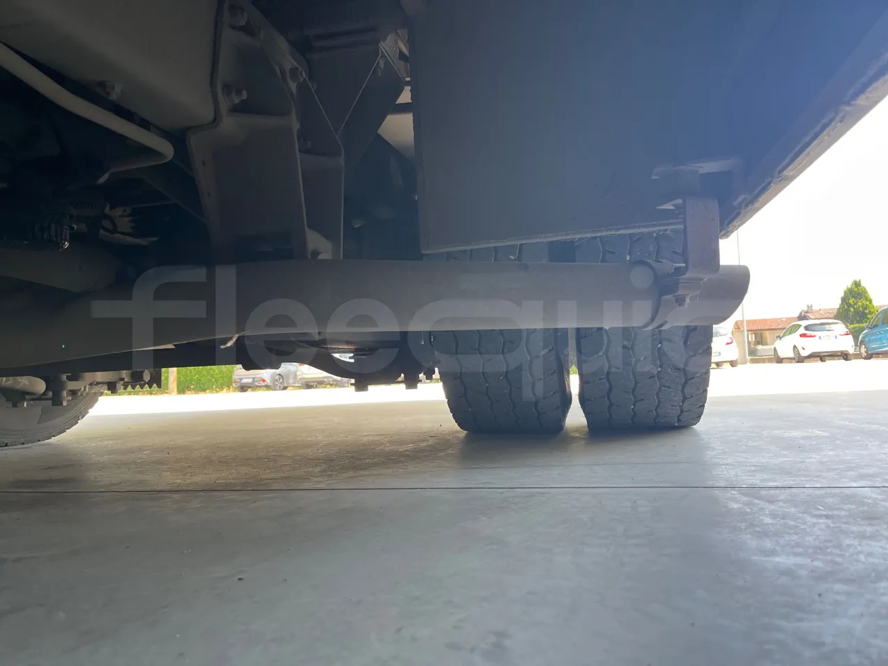 ISUZU Turquoise/Sb QBUS31-M51/Euro 5 - 140 Kw - 7,720 Mt - exhaust photo