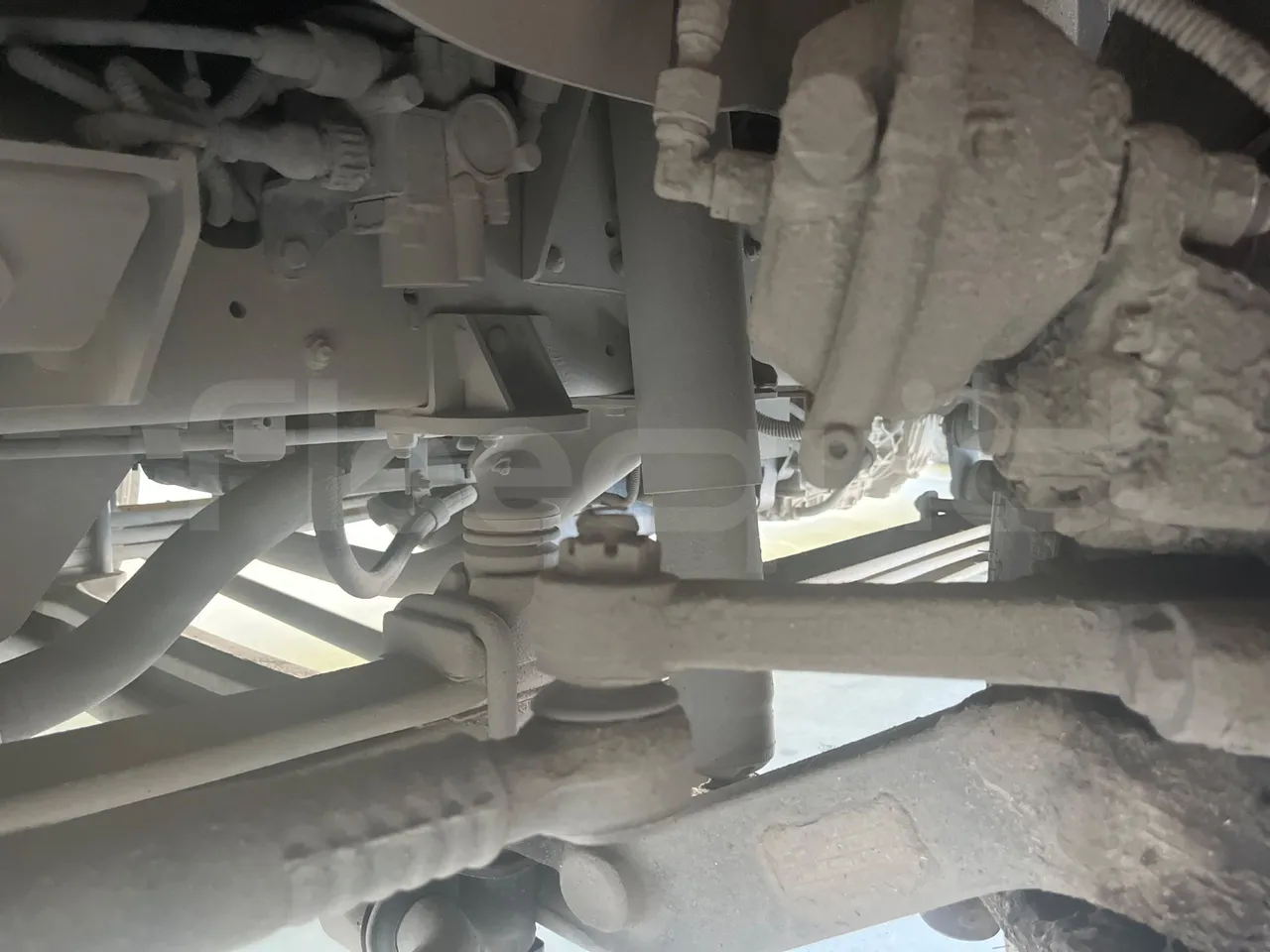 ISUZU Turquoise/Sb QBUS31-M51/Euro 5 - 140 Kw - 7,720 Mt - front shock absorbers left