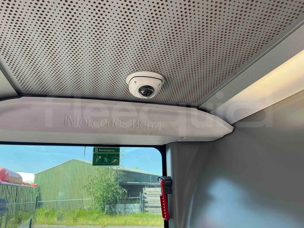 Mercedes-Benz Citaro - floor hatches photo