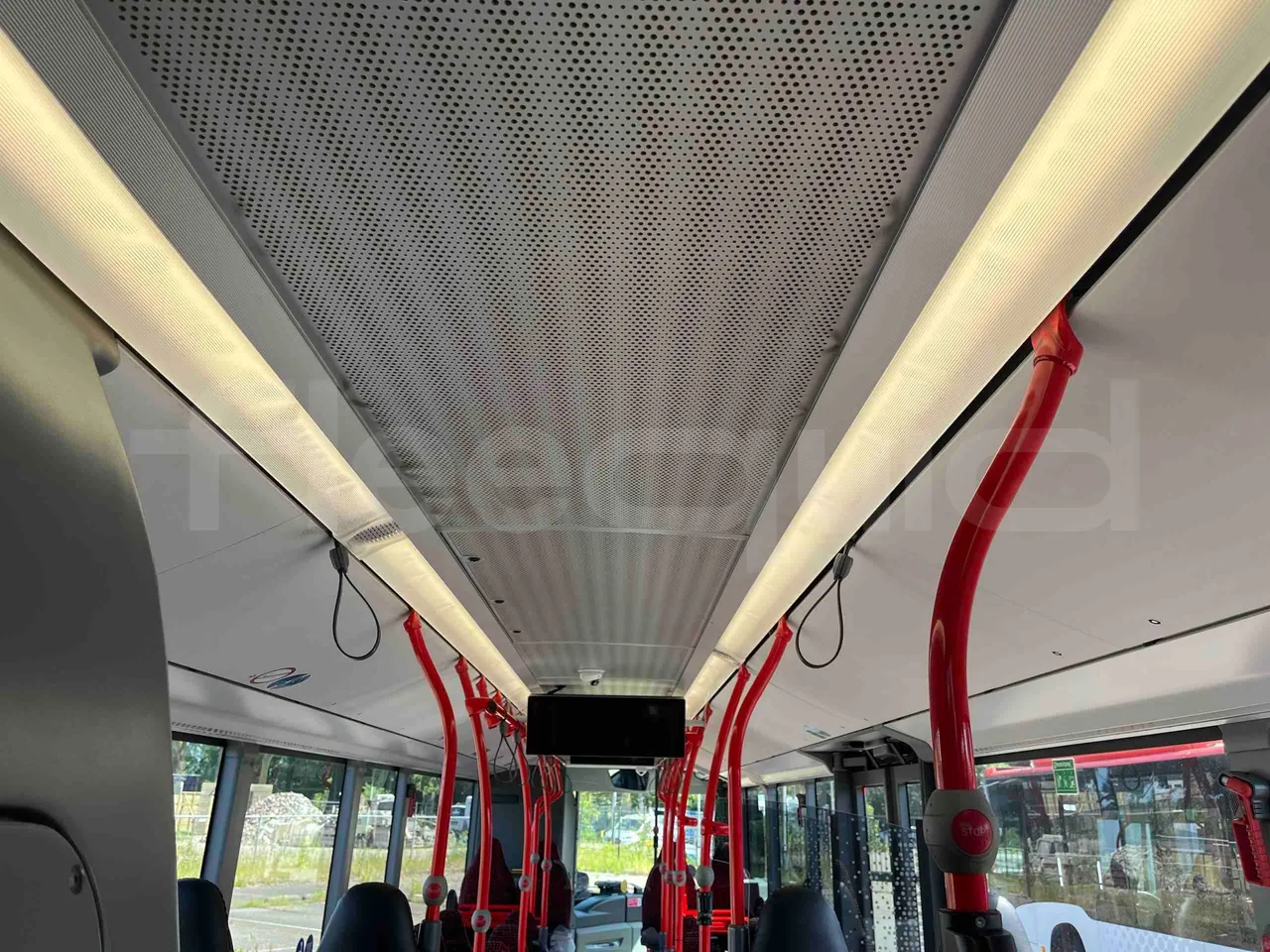 Mercedes-Benz Citaro - overhead compartments photo
