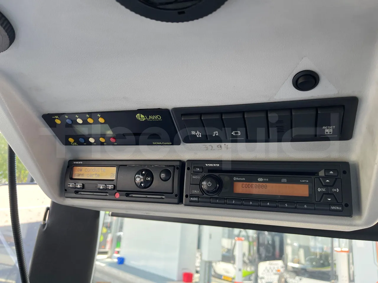 Volvo G891H L291LH24J8100 / Euro 6 - 177 Kw - 18.750 Mt - radio accessories photo