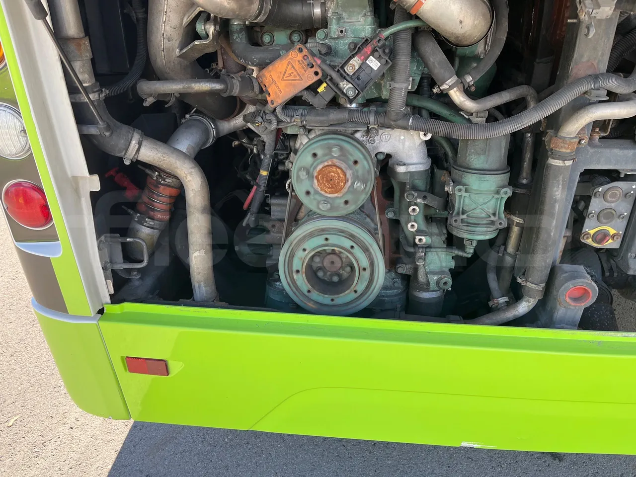 Volvo G891H L291LH24J8100 / Euro 6 - 177 Kw - 18.750 Mt - air conditioning compressor