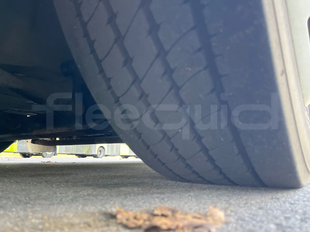 Volvo G891H L291LH24J8100 / Euro 6 - 177 Kw - 18.750 Mt - tread condition front tires left