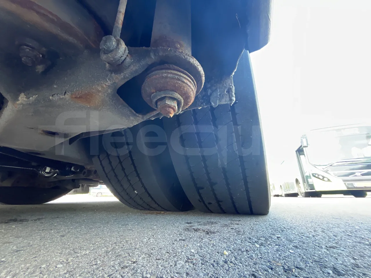Volvo G891H L291LH24J8100 / Euro 6 - 177 Kw - 18.750 Mt - tread condition third axle tires left