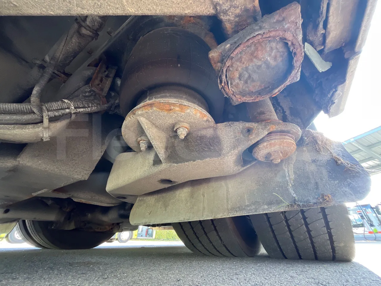 Volvo G891H L291LH24J8100 / Euro 6 - 177 Kw - 18.750 Mt - axle 3 air springs 2 right