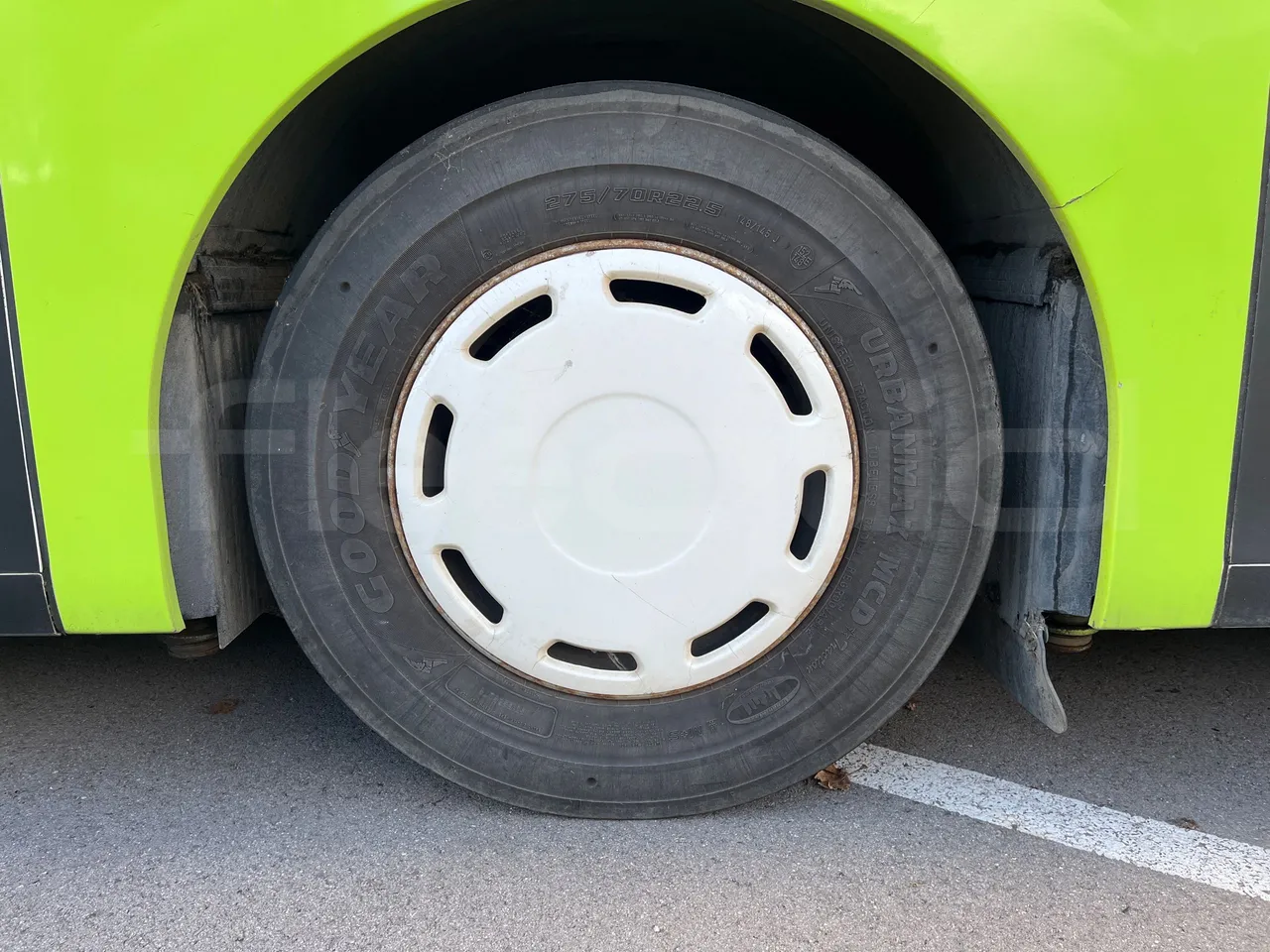 Volvo G891H L291LH24J8100 / Euro 6 - 177 Kw - 18.750 Mt - rear left tire photo