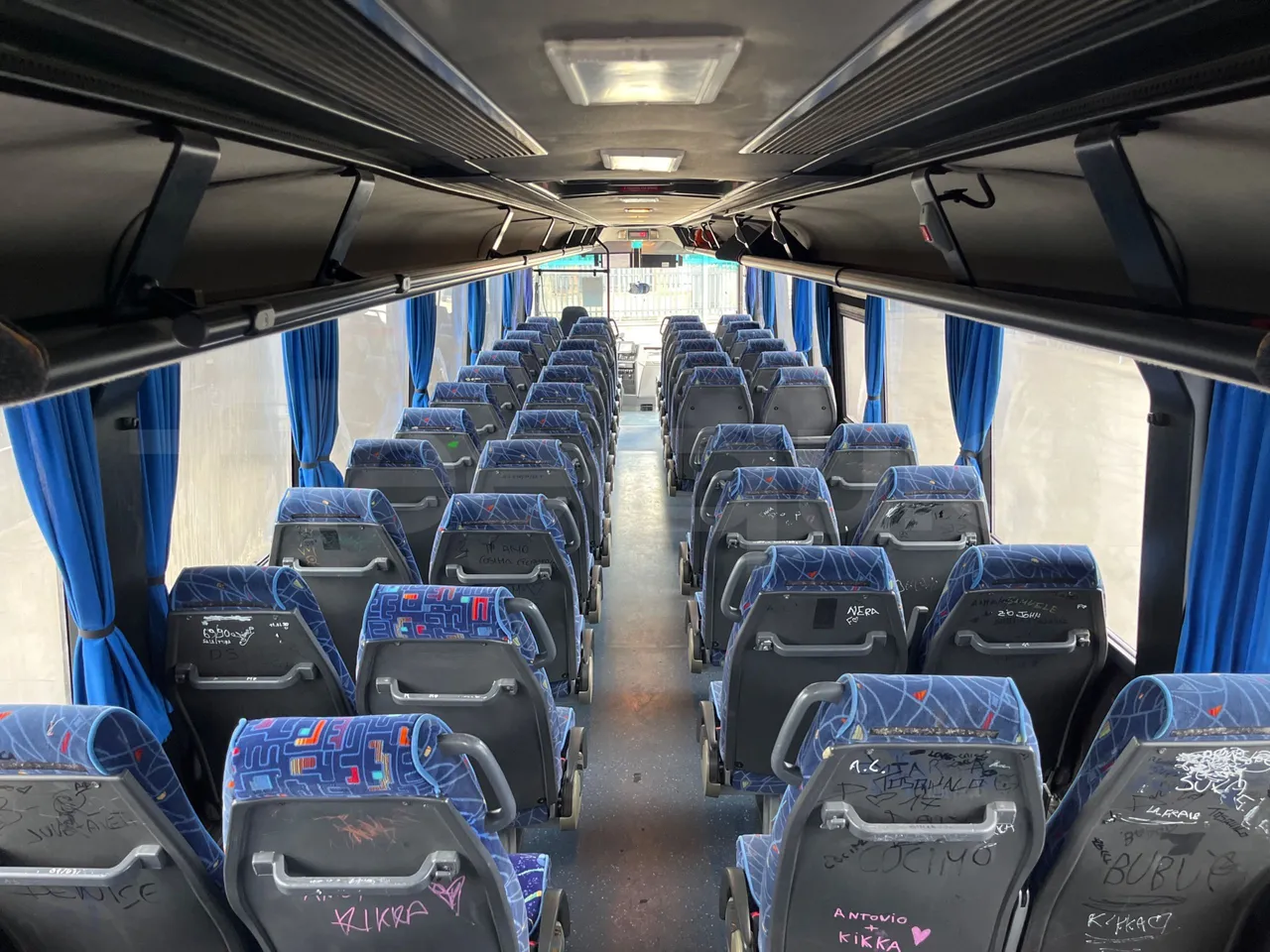 Vdl Bova Futura FLD 120-365 L/E5 - EUR5 - 266kW - 12m - forward view middle aisle