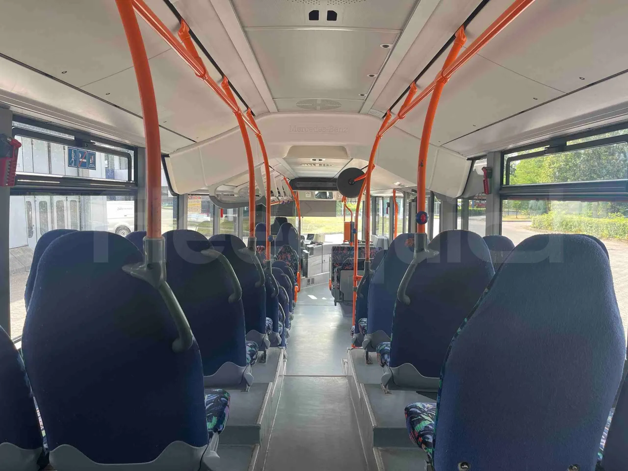 Mercedes-Benz Citaro - Forward Seats From Middle Position