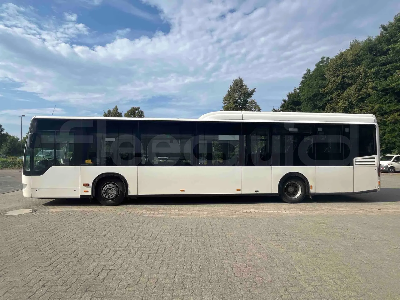 Mercedes-Benz Citaro - Left Side