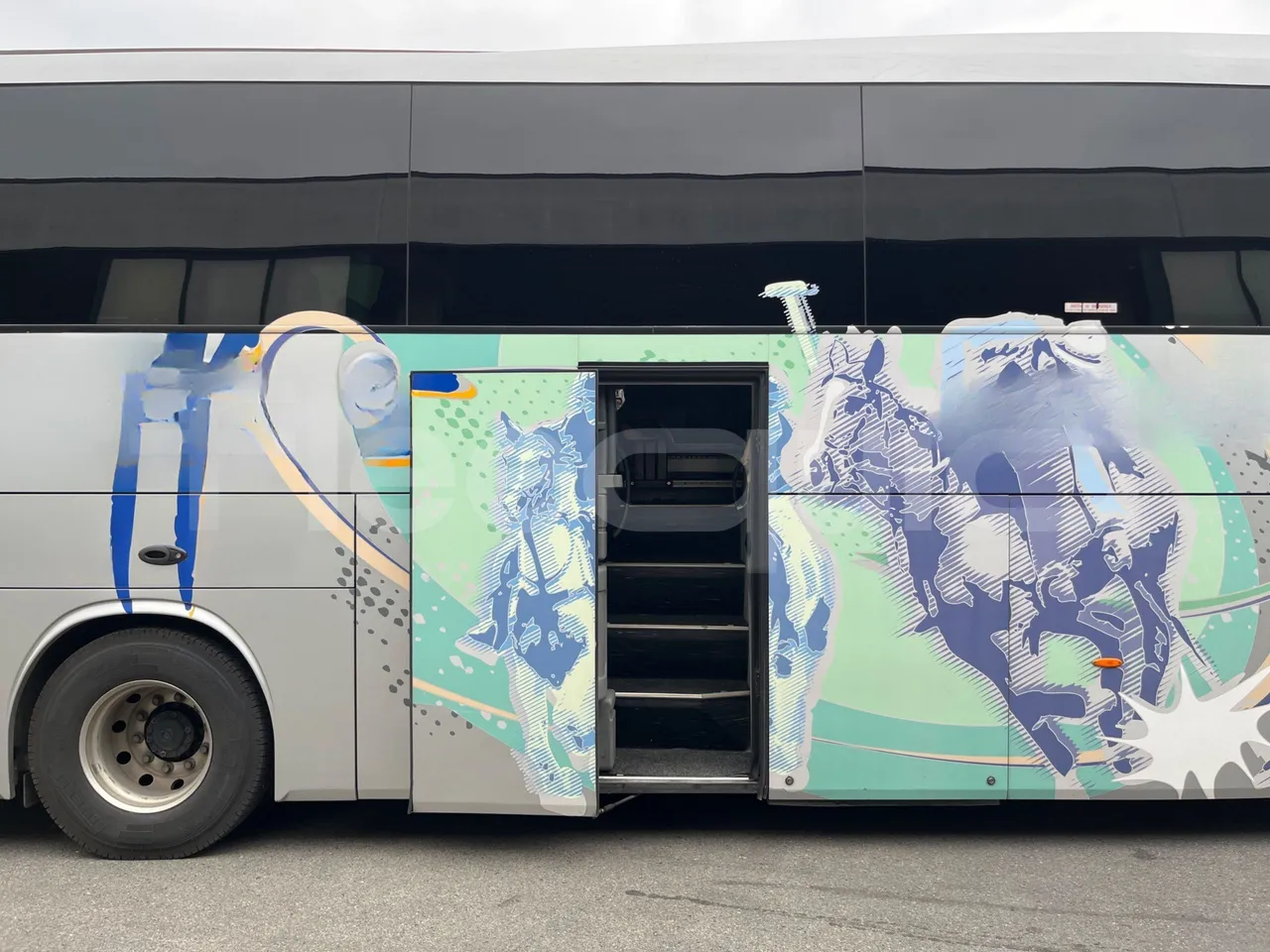 Irisbus New Domino 397E/12.40 - EUR5/331KW/12.410MT - front door 3 open