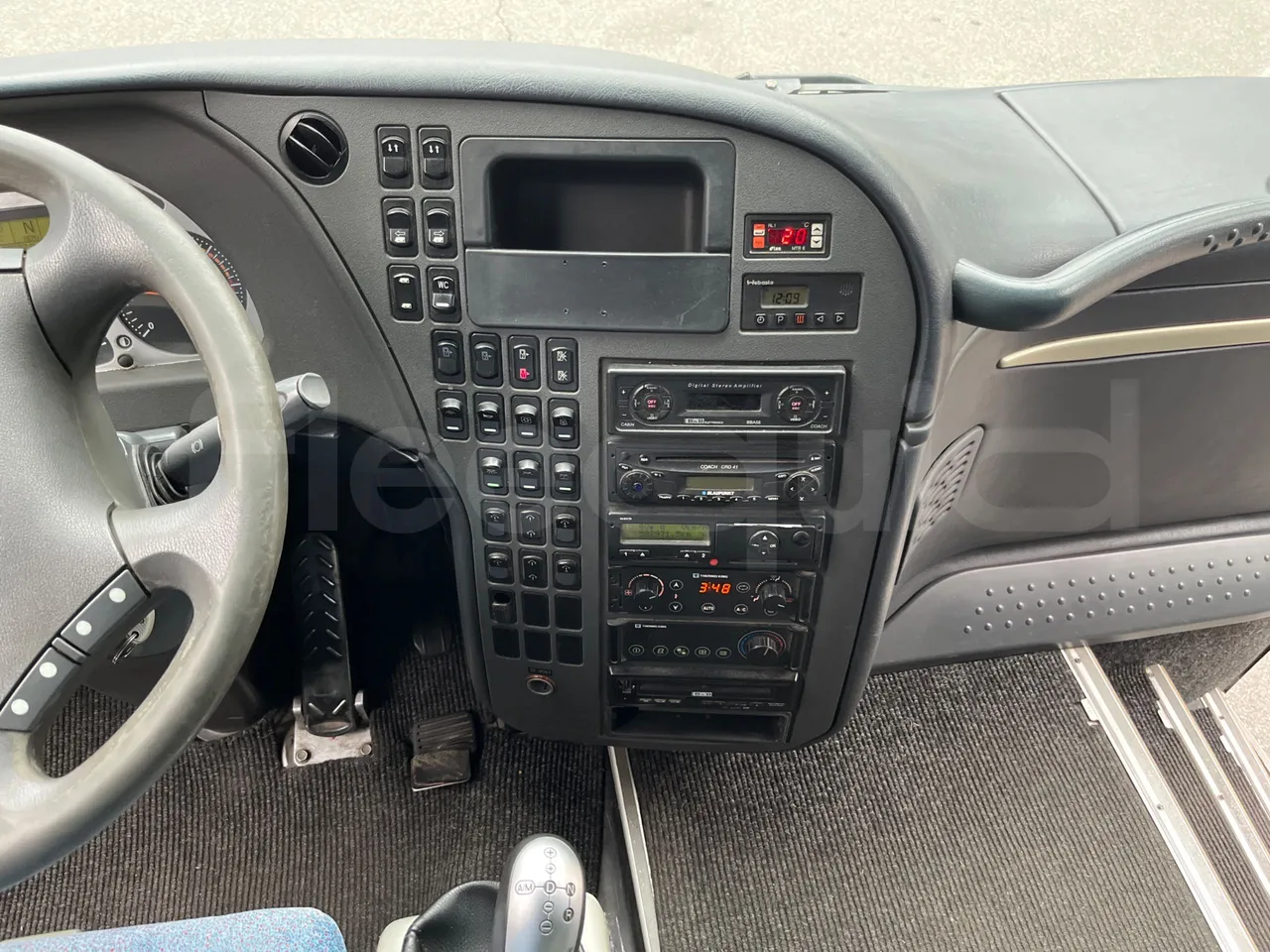 Irisbus New Domino 397E/12.40 - EUR5/331KW/12.410MT - radio accessories photo