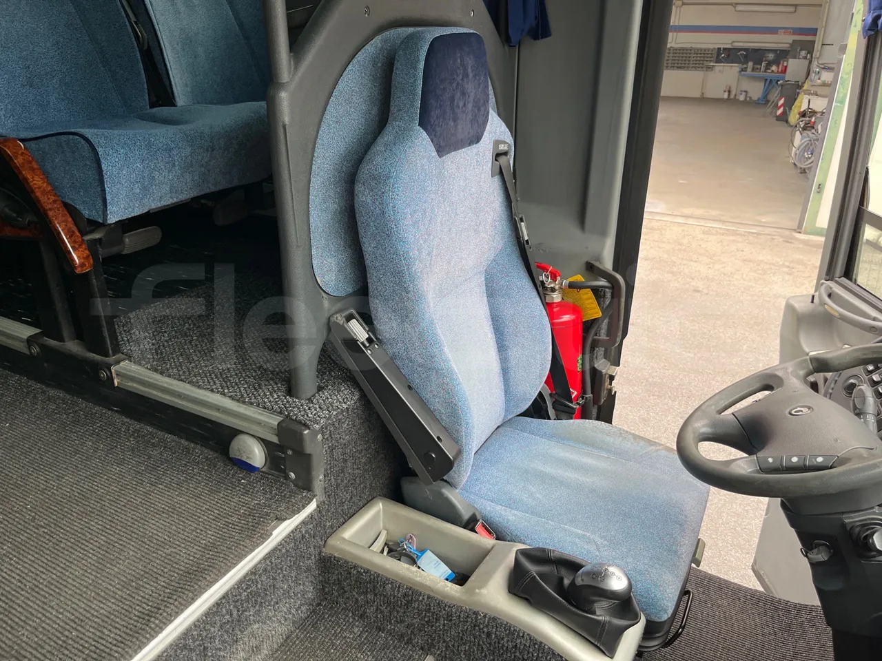 Irisbus New Domino 397E/12.40 - EUR5/331KW/12.410MT - driver's seat photo