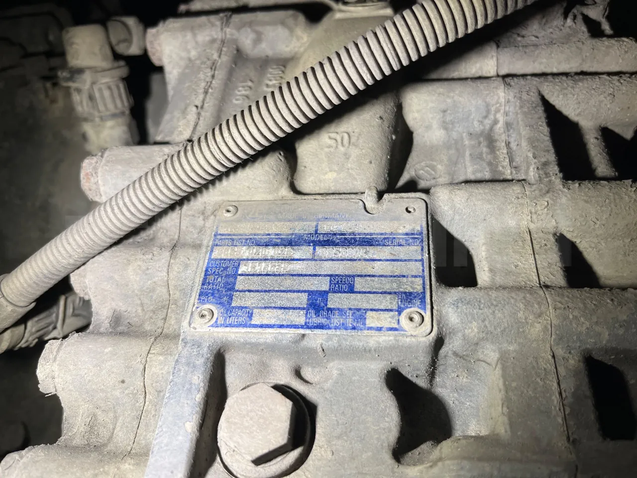 Irisbus New Domino 397E/12.40 - EUR5/331KW/12.410MT - gearbox plate photo