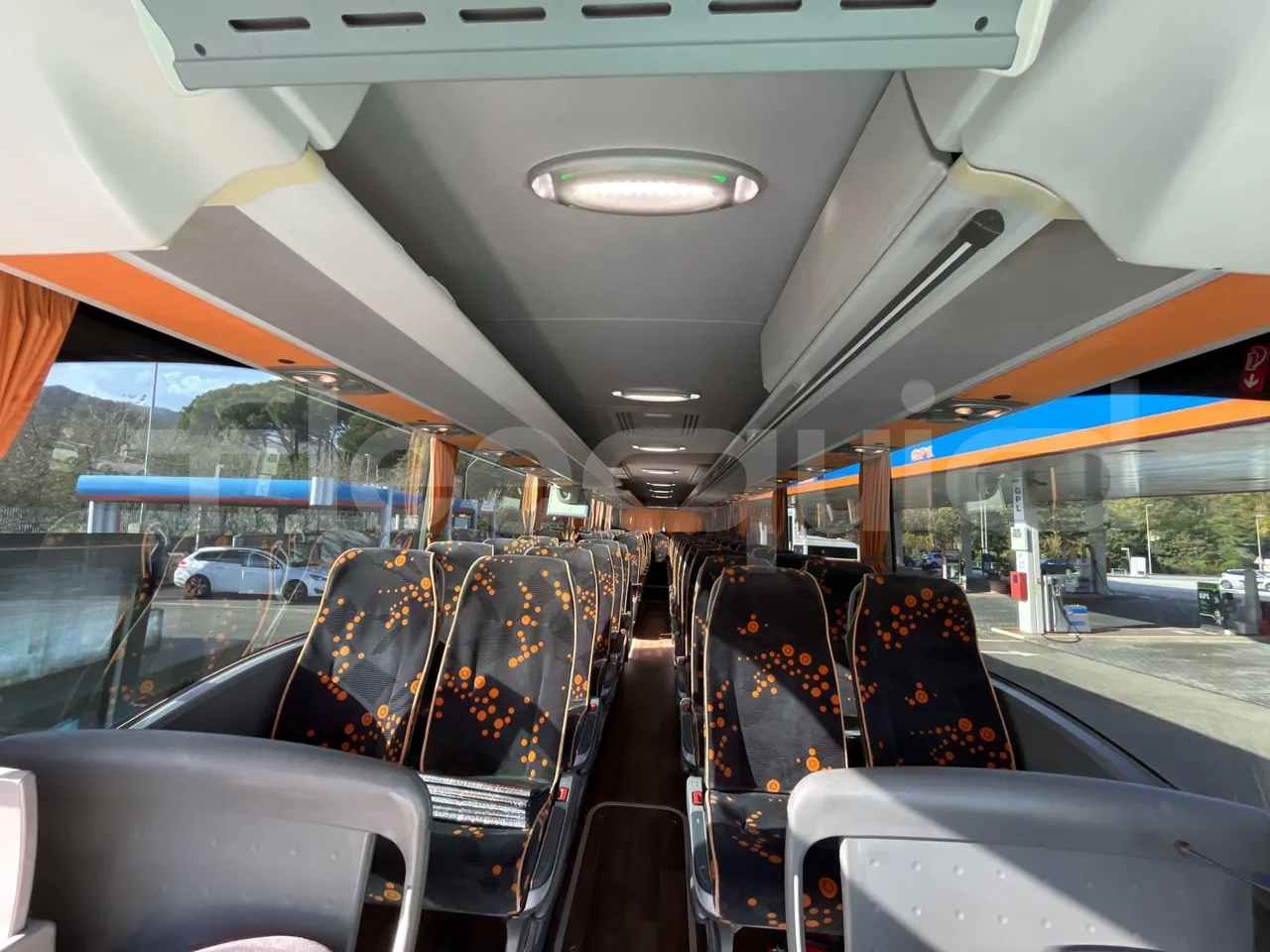 Mercedes-Benz Tourismo 632 02 - EUR5 - 315kW - 12.960m - 11967cc - jack and driver keys