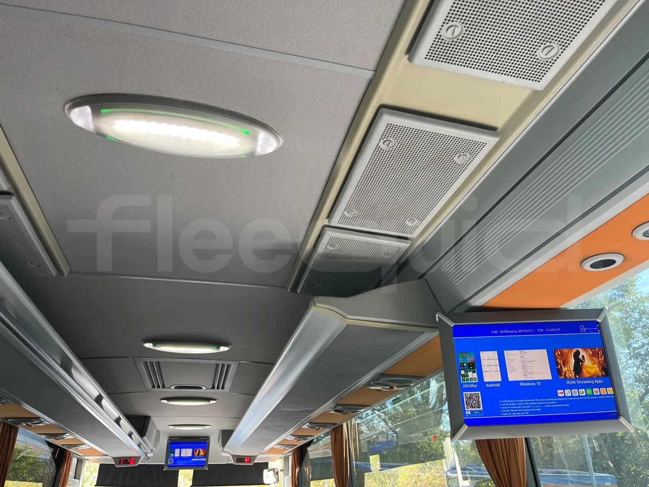 Mercedes-Benz Tourismo 632 02 - EUR5 - 315kW - 12.960m - 11967cc - camera accessories photo