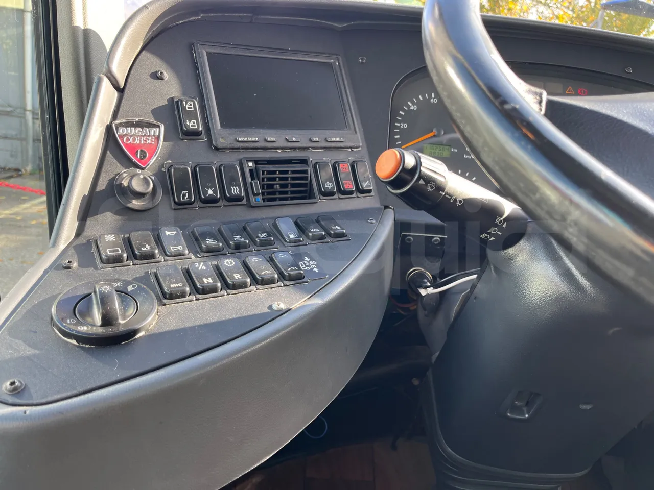 Mercedes-Benz Tourismo 632 02 - EUR5 - 315kW - 12.960m - 11967cc - onboard devices 1