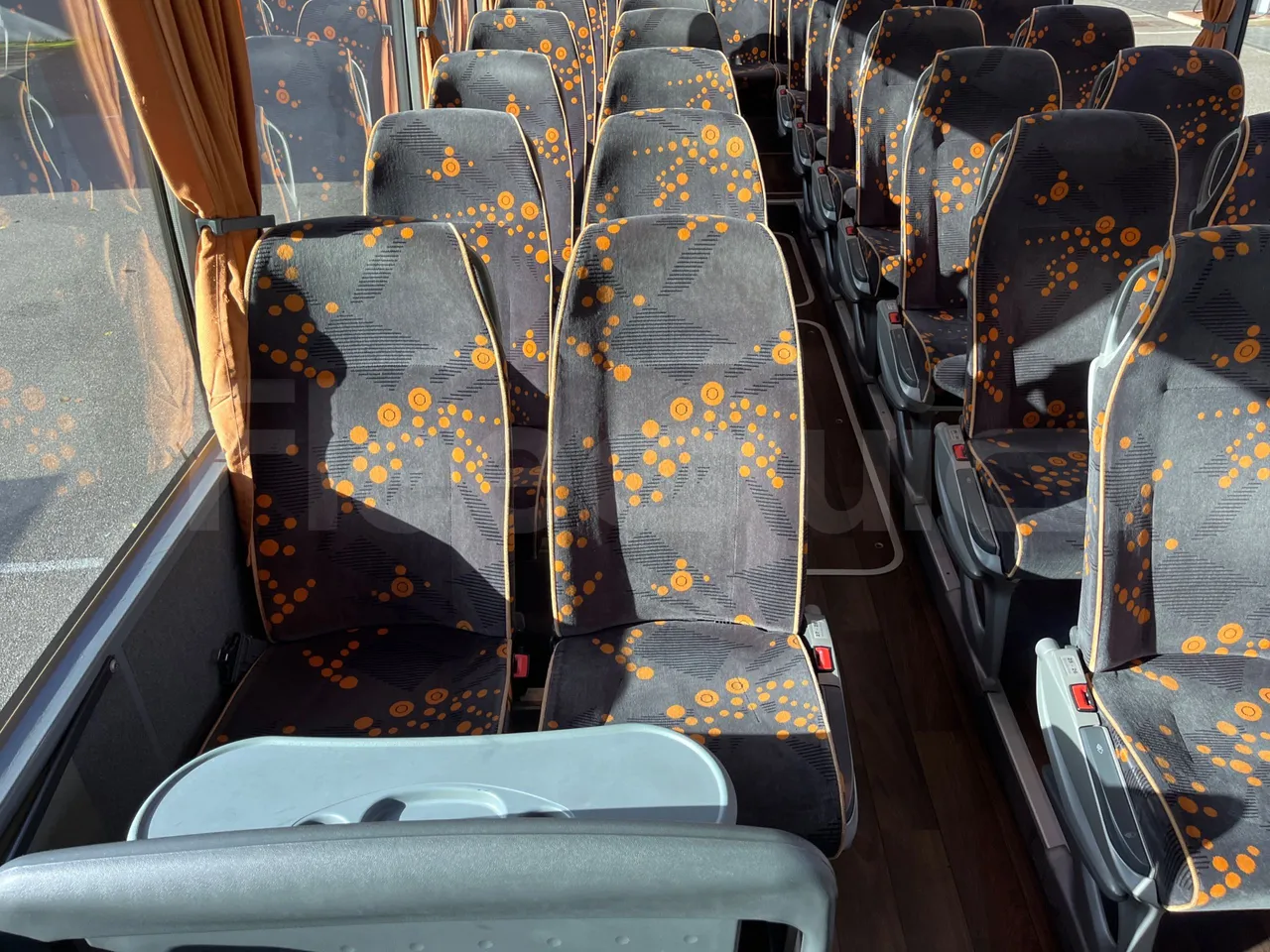 Mercedes-Benz Tourismo 632 02 - EUR5 - 315kW - 12.960m - 11967cc - single seat detail