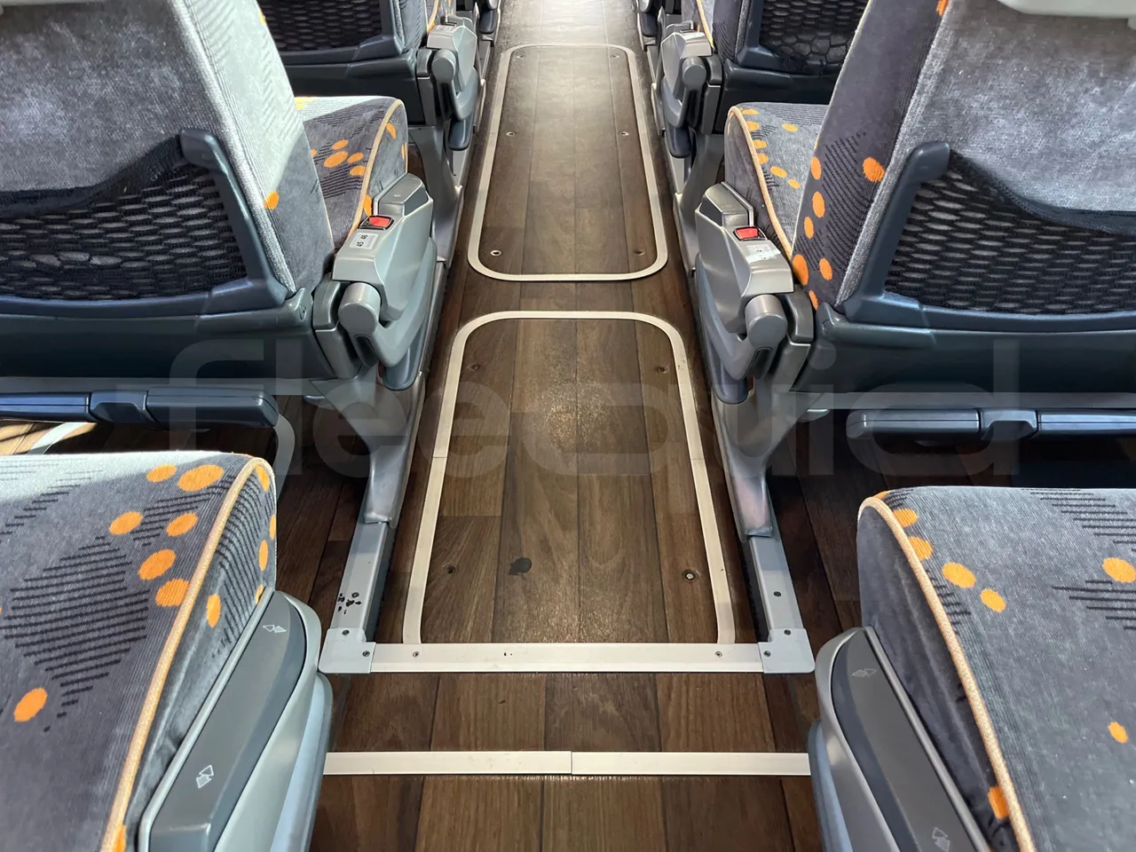 Mercedes-Benz Tourismo 632 02 - EUR5 - 315kW - 12.960m - 11967cc - floor hatches photo