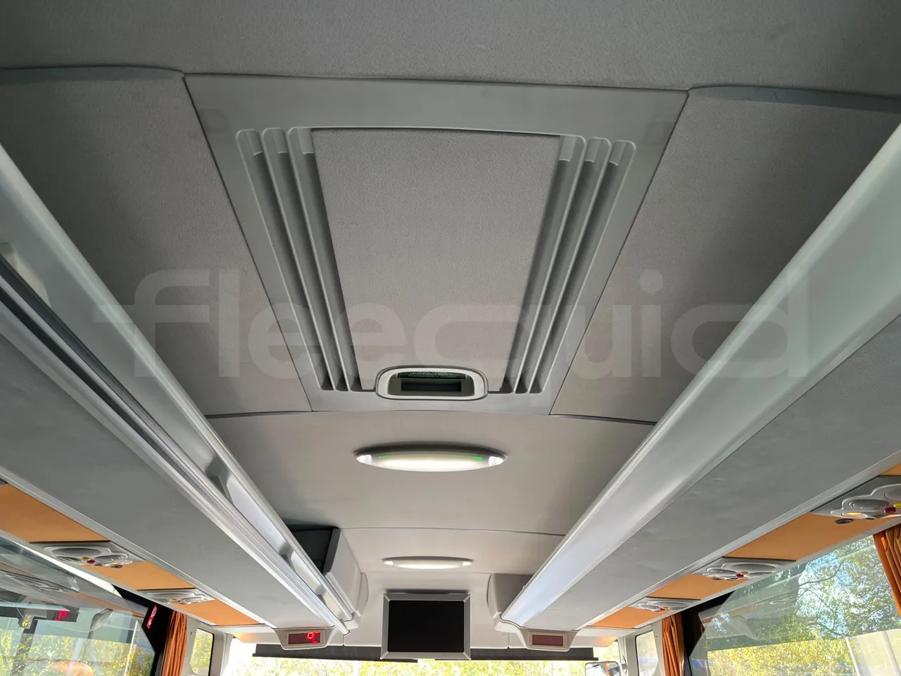 Mercedes-Benz Tourismo 632 02 - EUR5 - 315kW - 12.960m - 11967cc - roof hatch 2