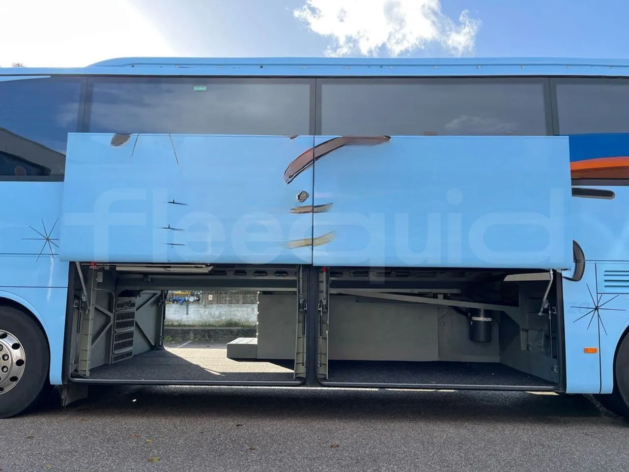 Mercedes-Benz Tourismo 632 02 - EUR5 - 315kW - 12.960m - 11967cc - luggage rack photo