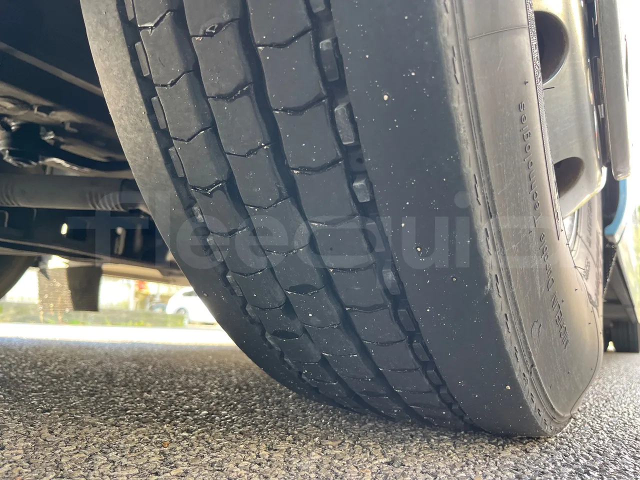 Mercedes-Benz Tourismo 632 02 - EUR5 - 315kW - 12.960m - 11967cc - tread condition front tires right