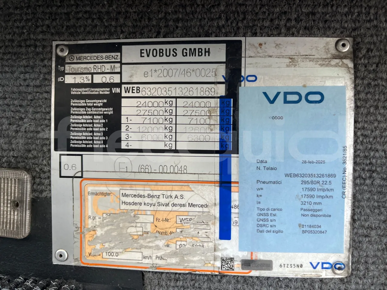 Mercedes-Benz Tourismo 632 02 - EUR5 - 315kW - 12.960m - 11967cc - vehicle plate photo