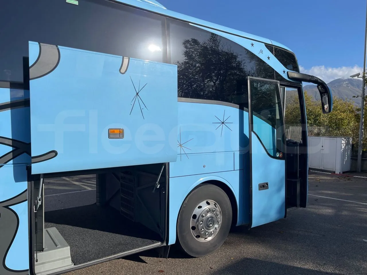 Mercedes-Benz Tourismo 632 02 - EUR5 - 315kW - 12.960m - 11967cc - platform open photo