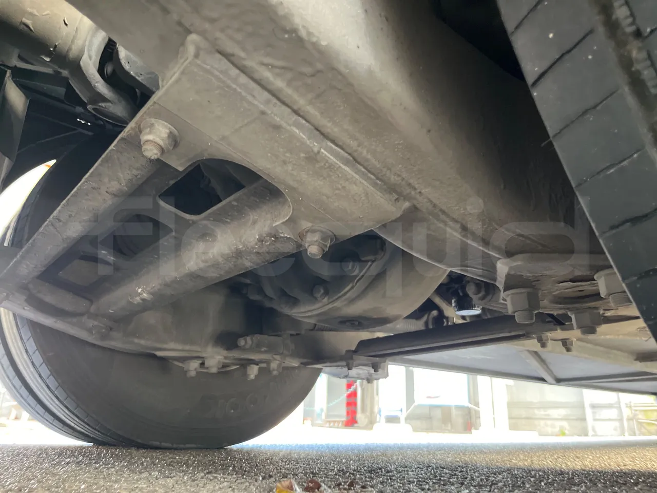 Mercedes-Benz Tourismo 632 02 - EUR5 - 315kW - 12.960m - 11967cc - axel 3 leaf spring left