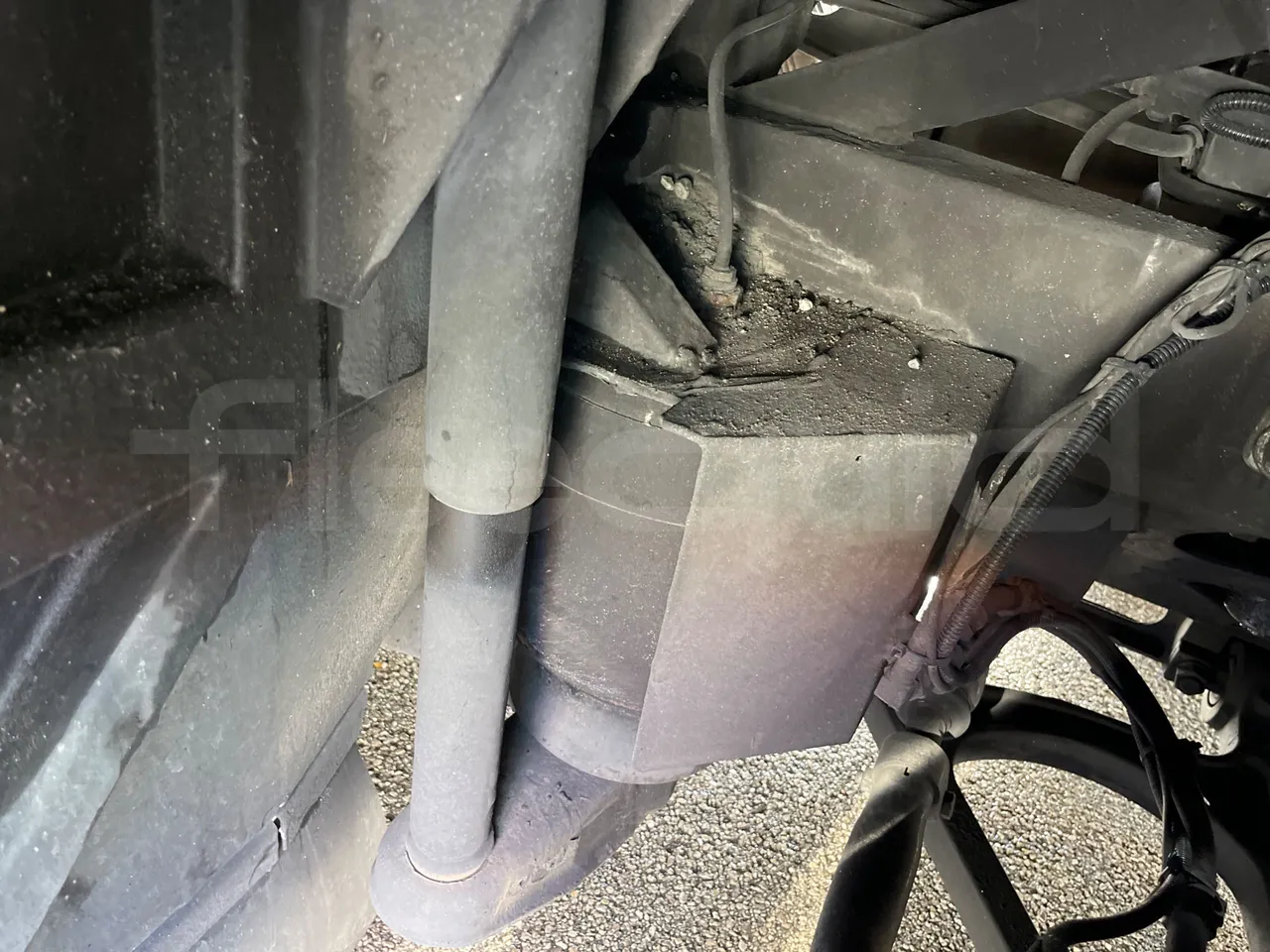 Mercedes-Benz Tourismo 632 02 - EUR5 - 315kW - 12.960m - 11967cc - axle 2 shock absorbers 2 left