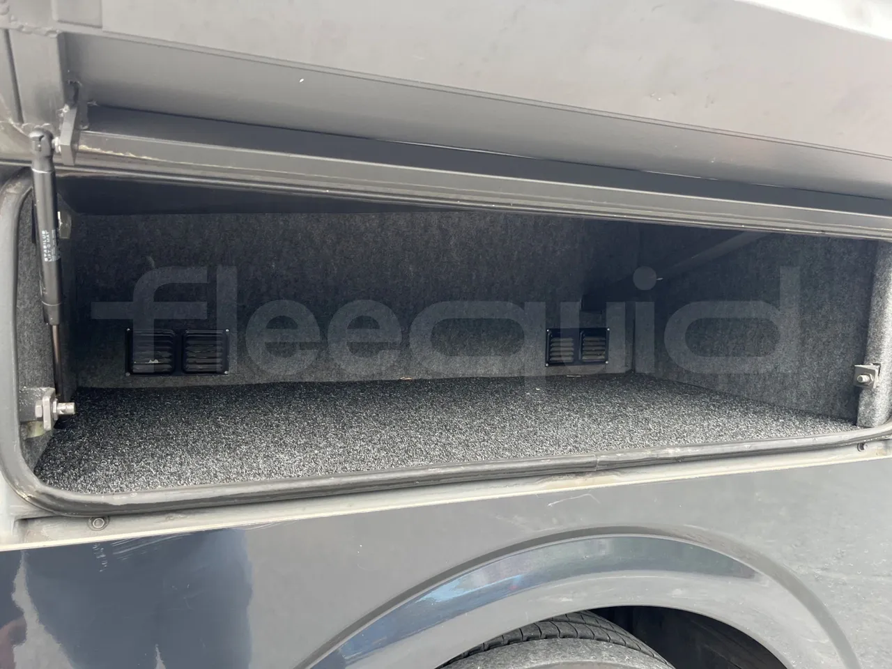 Irizar i6 15.37 - EUR6 - 331kW - 14.980m - jack and driver keys