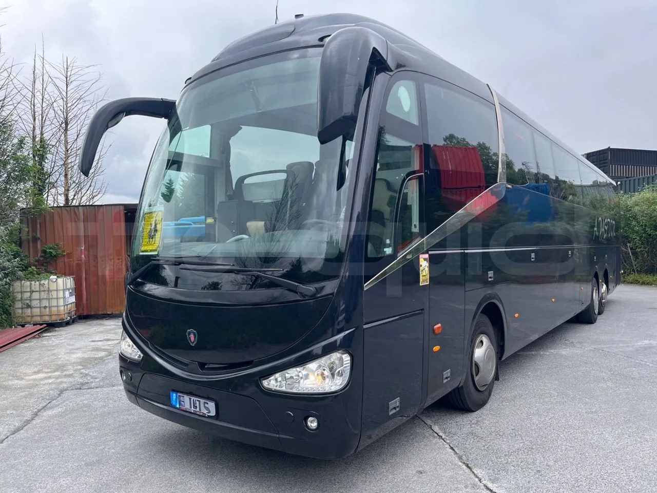 Irizar i6 15.37 - EUR6 - 331kW - 14.980m - 3/4 front left