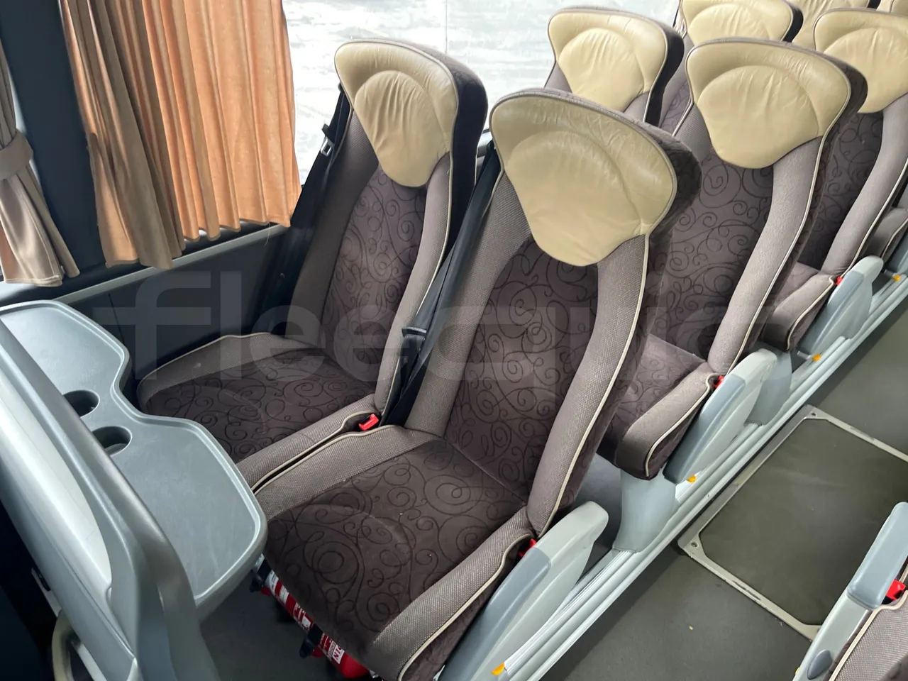 Irizar i6 15.37 - EUR6 - 331kW - 14.980m - single seat detail