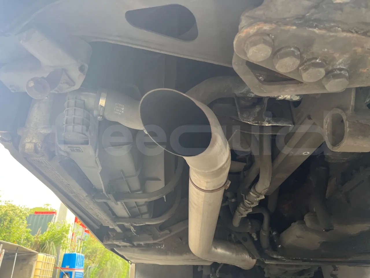 Irizar i6 15.37 - EUR6 - 331kW - 14.980m - exhaust photo
