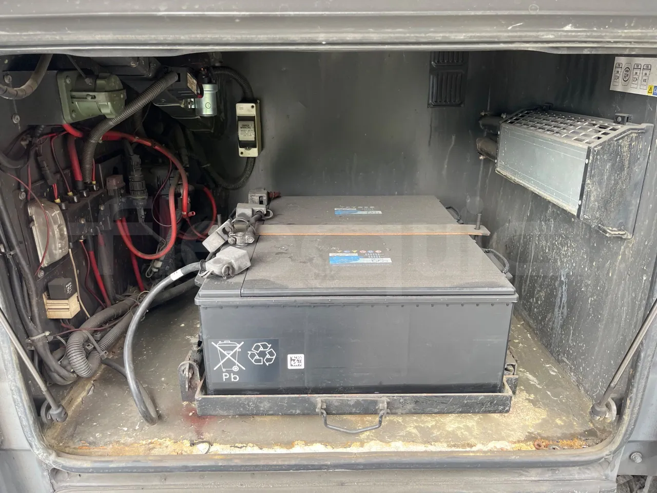 Irizar i6 15.37 - EUR6 - 331kW - 14.980m - external compartments photo