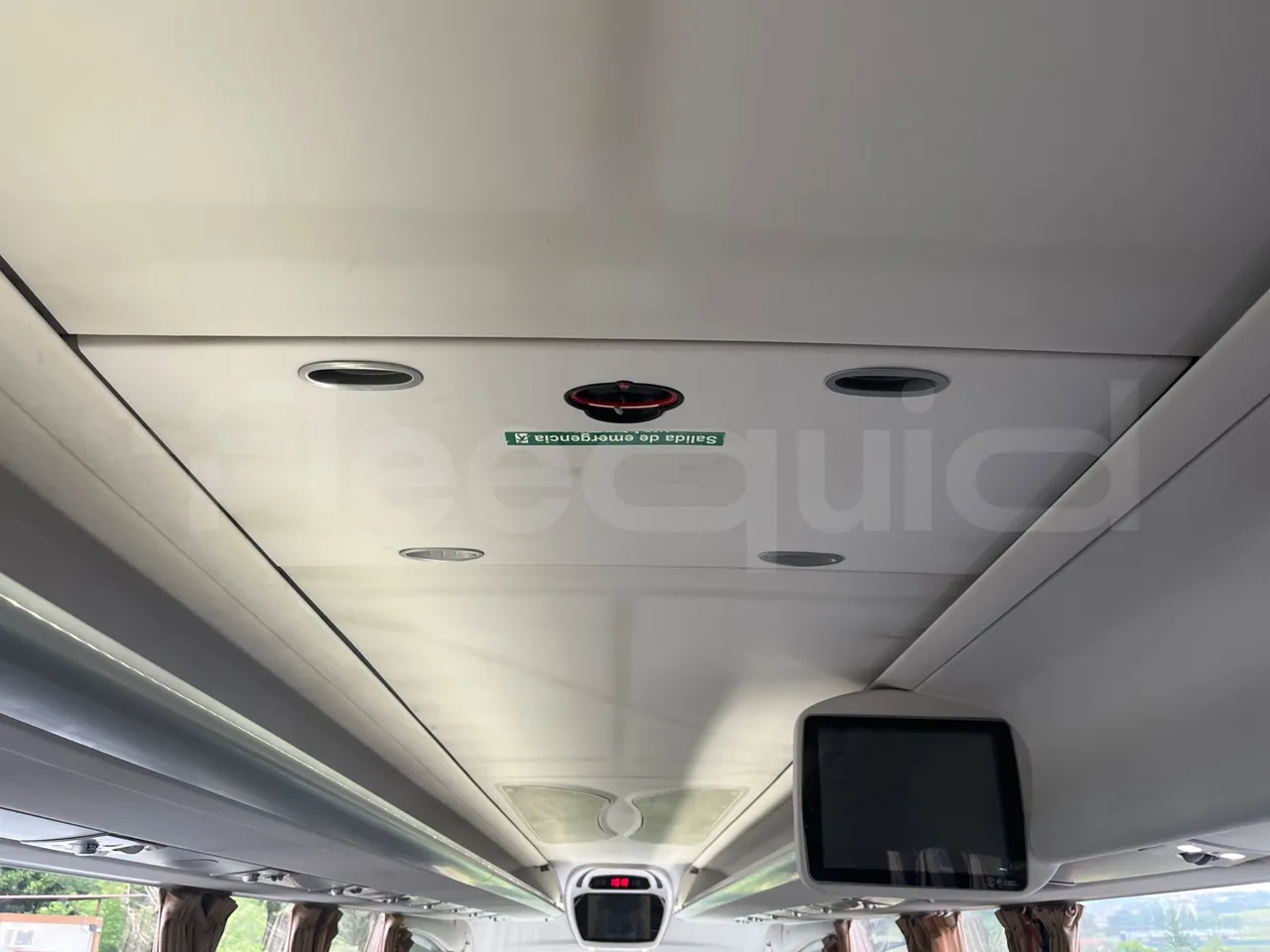 Irizar i6 15.37 - EUR6 - 331kW - 14.980m - roof hatch 1