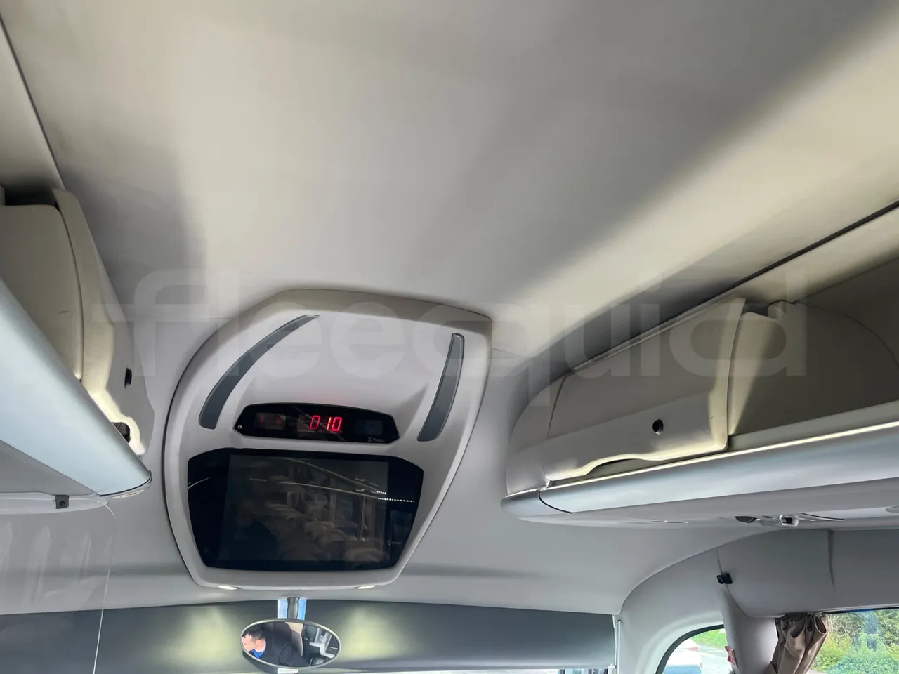 Irizar i6 15.37 - EUR6 - 331kW - 14.980m - overhead compartments photo