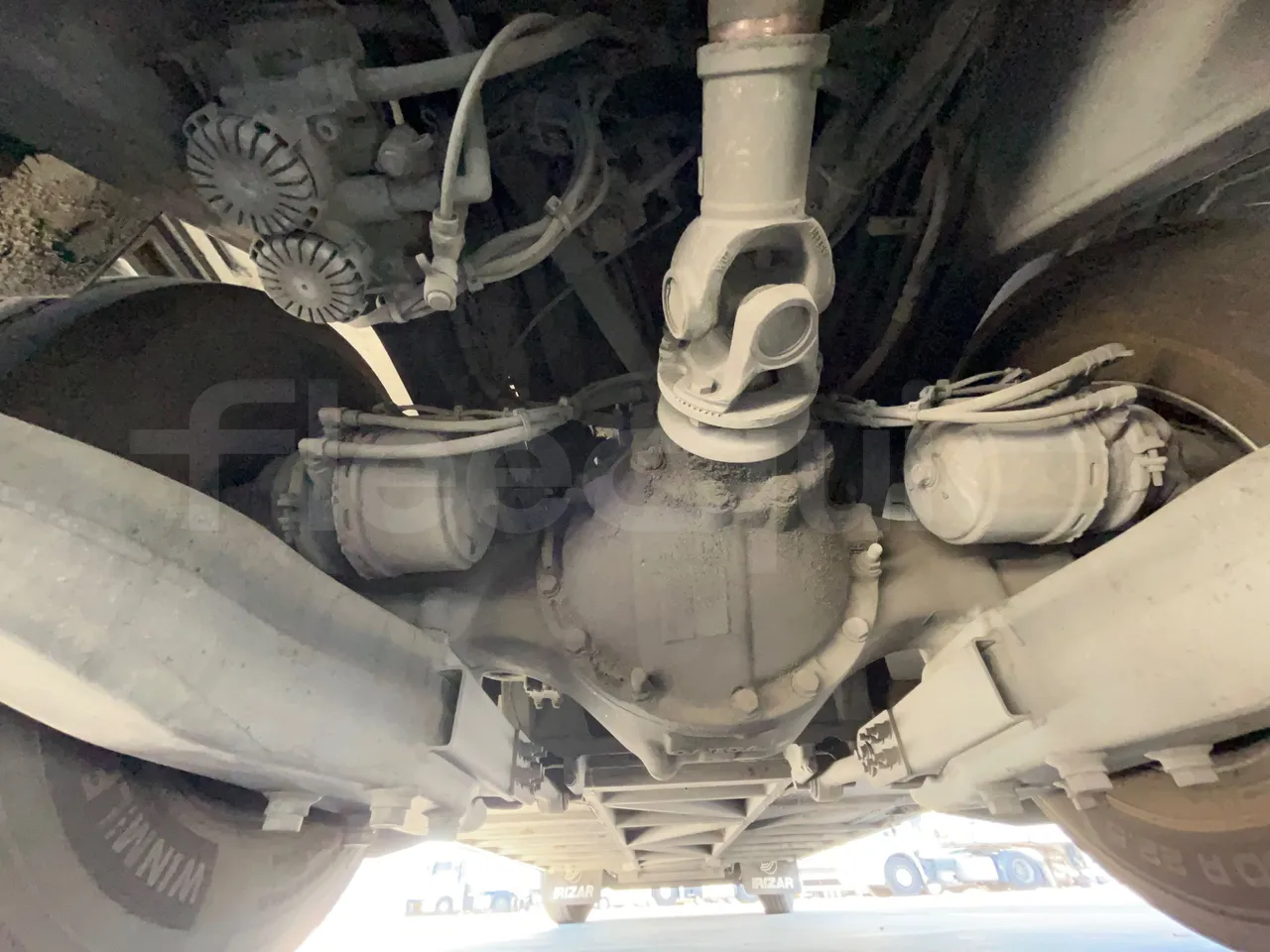 Volvo B12BER 4x2- EUR4 - 309kW -12.2m - differential photo
